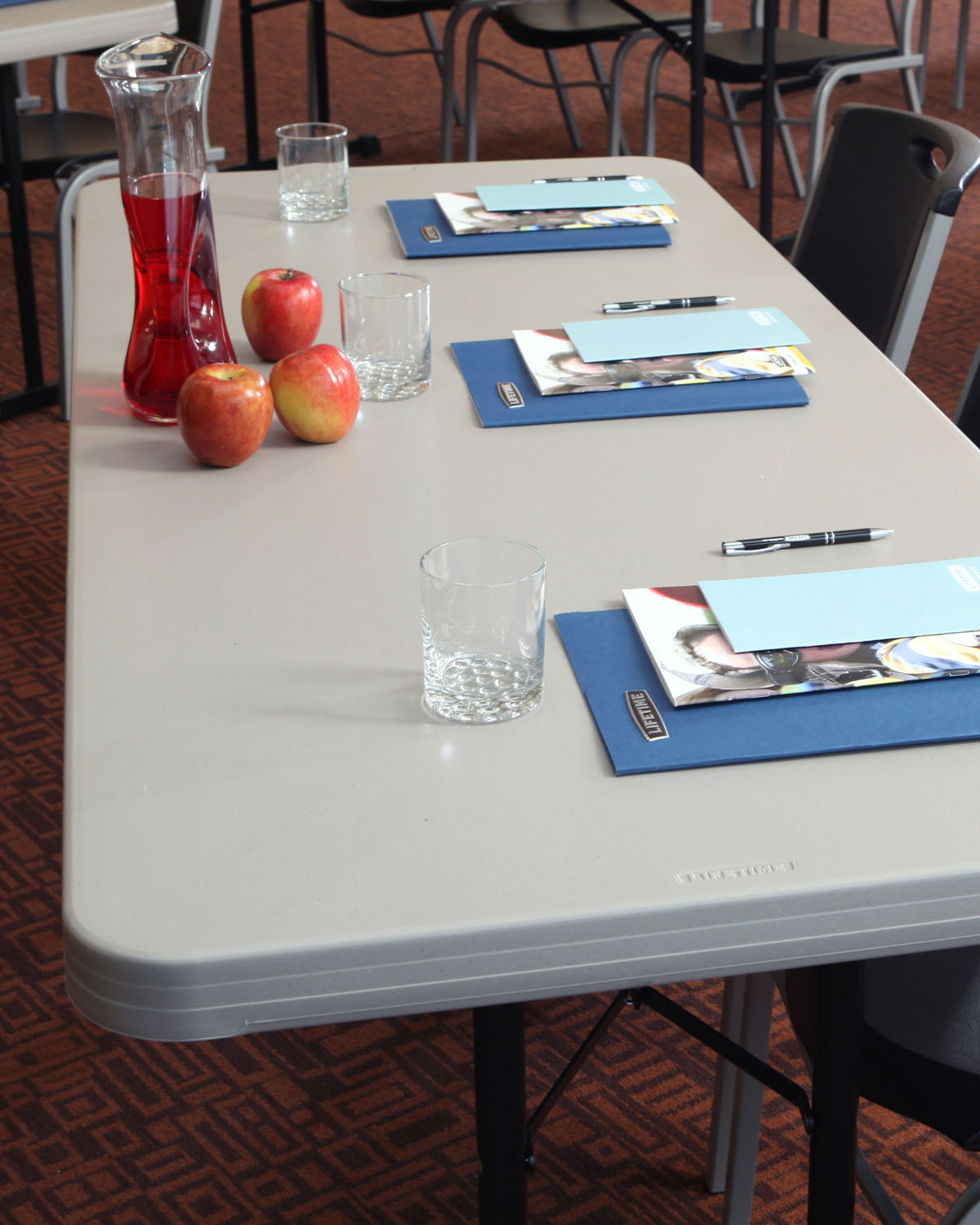 Folding banquet table setup